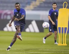 半岛体育注册网址-罗马 队